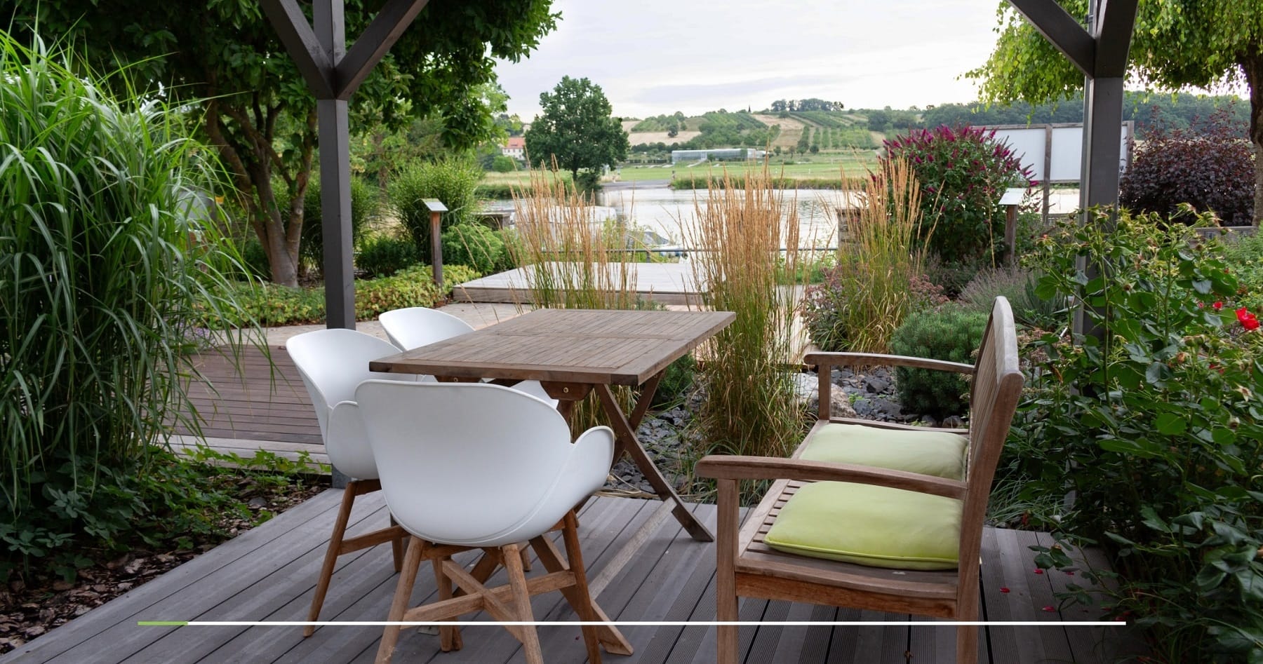 Überdachte Terrasse in der Musterausstellung in Wipfeld.